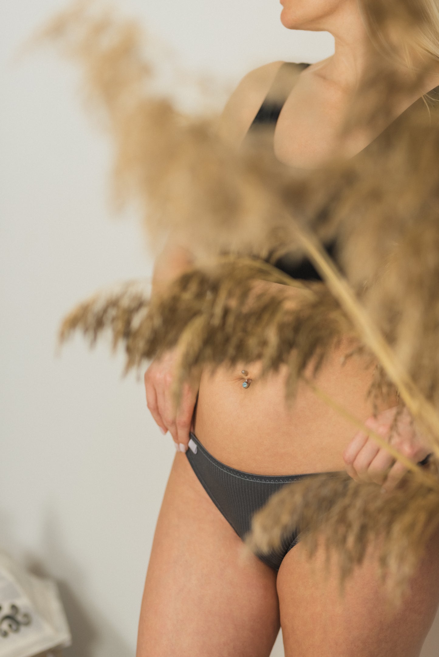 Women’s low-waist panties made of TENCEL™ Modal – graphite grey