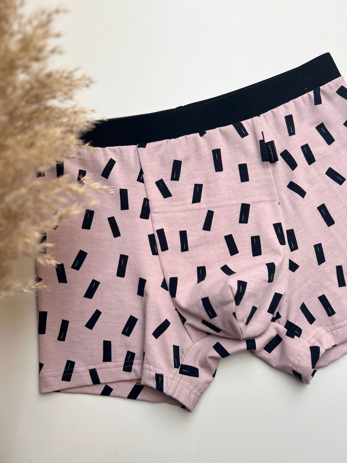 NEW model Men’s Seamless Organic Cotton Boxer – Powder Pink with Black Confetti