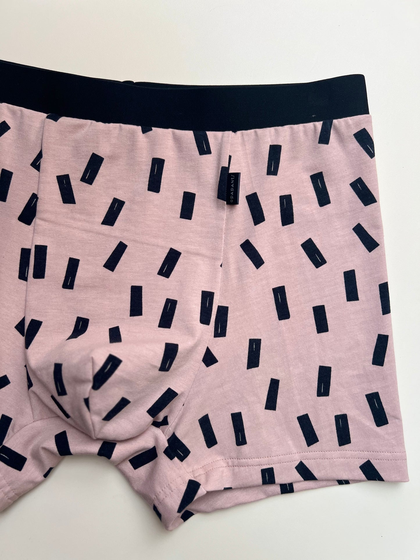NEW model Men’s Seamless Organic Cotton Boxer – Powder Pink with Black Confetti