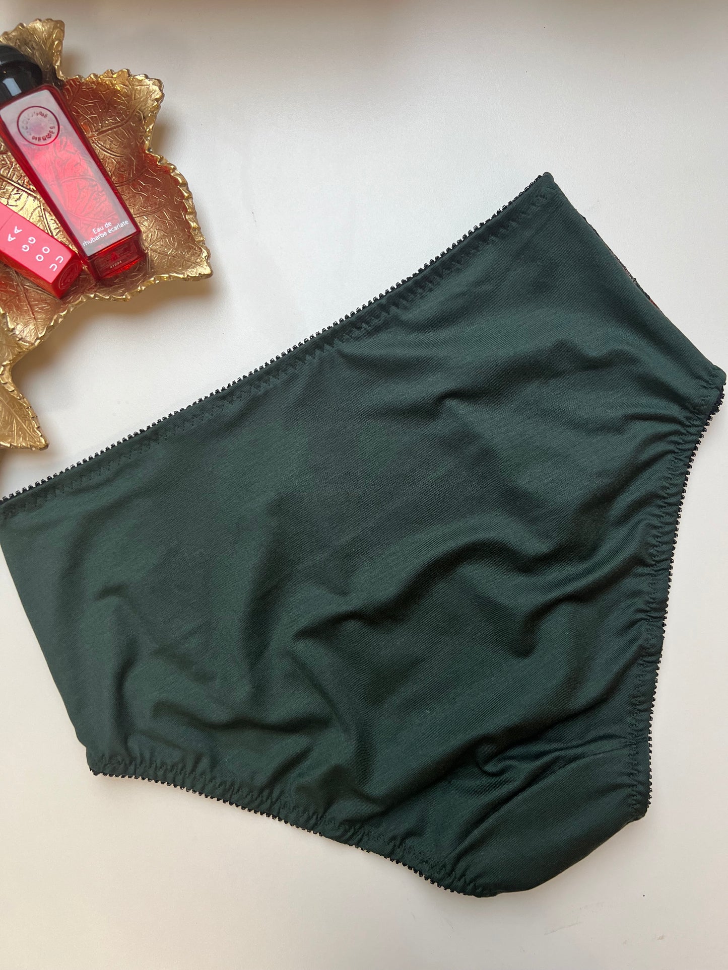 Women’s High-Waist TENCEL™ Panties – Dark green with Lace Accent