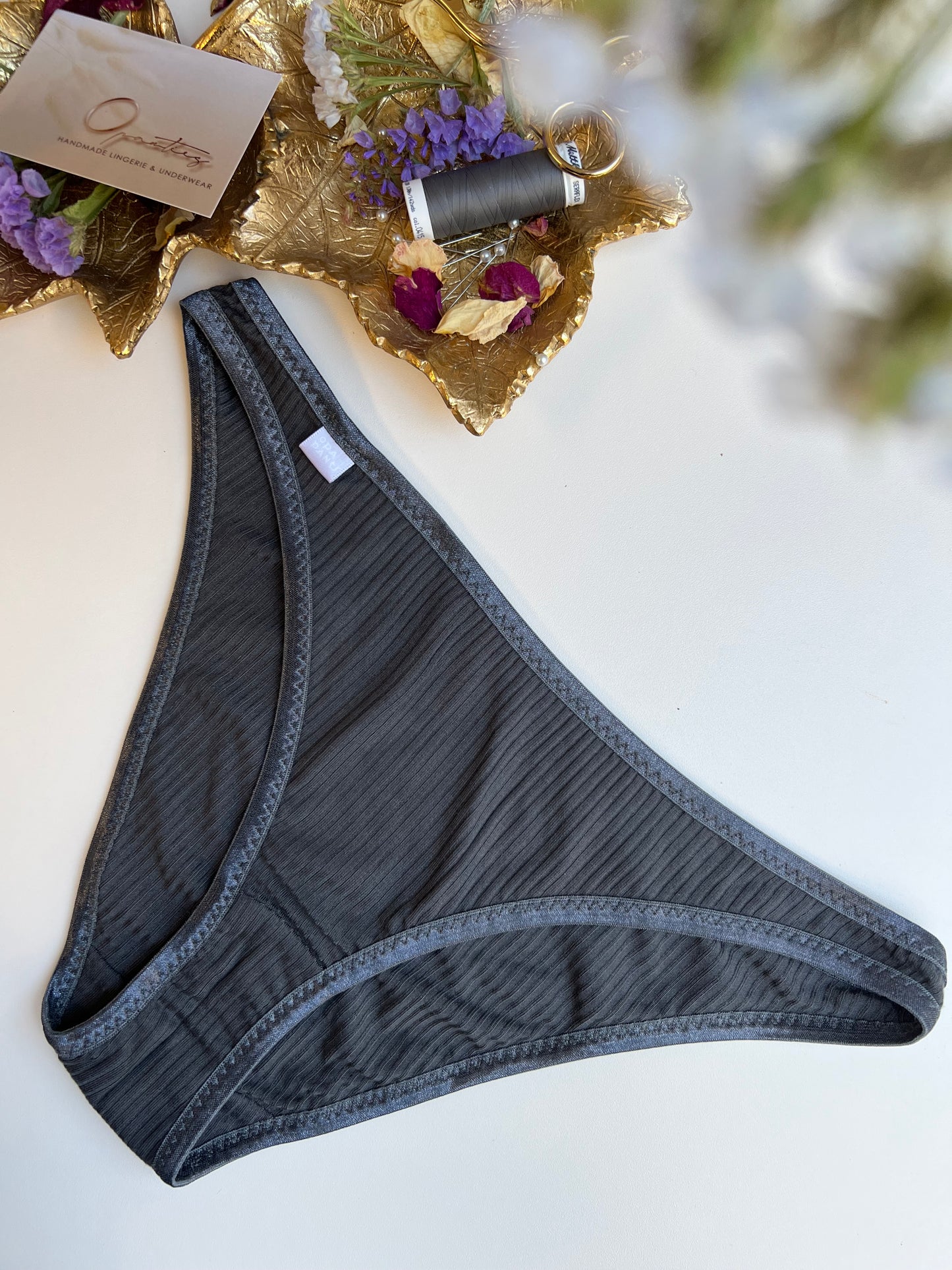 Women’s low-waist panties made of TENCEL™ Modal – graphite grey