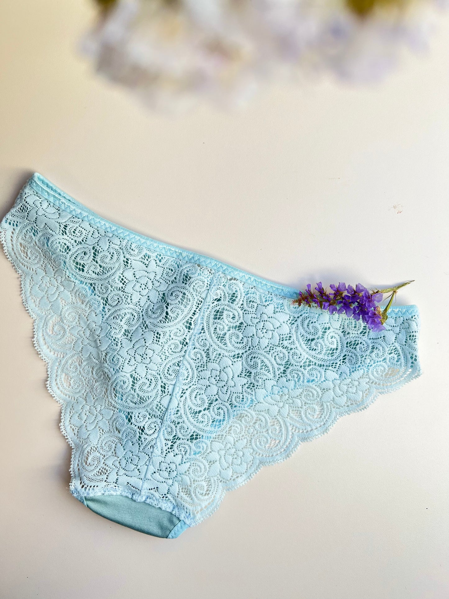 Women’s Low-Waist Panties Made of TENCEL™ Jersey and Recycled Lace - Mint