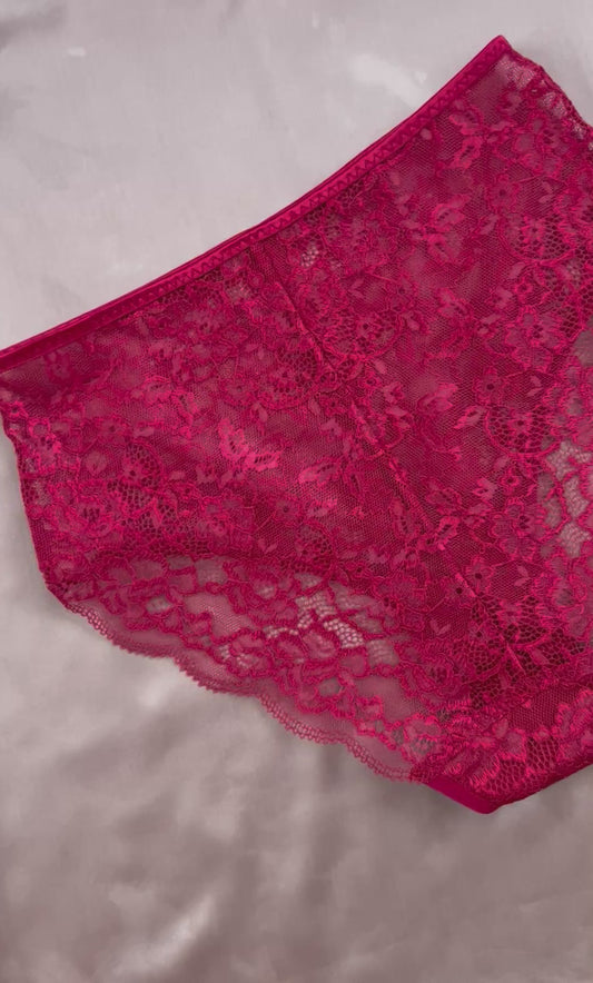 Women’s High-Waist red panties with Lace